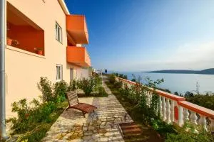 Apartments Komadina 596 - Vlašići