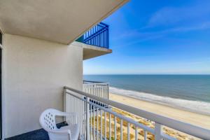 Two-Bedroom Apartment room in Hosteeva Atlantica Beachfront Condo