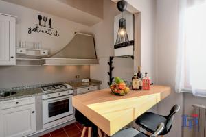 SWAROVSKI Family apartment with pool DesenzanoLoft Official Partner Homes & Villas by Marriott Bonvoy