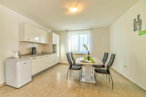 Apartments Ori