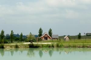 Lodges Shanti Lac Cabanes gites insolites et espace bien-etre Bordeaux : photos des chambres