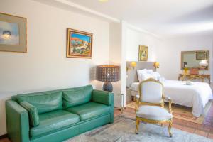 Hotels Hotel Spa - Au Charme Rabelaisien : photos des chambres