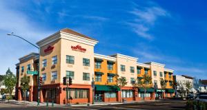 Accommodation in Alameda