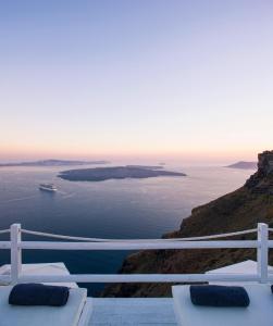 On The Rocks - Small Luxury Hotels of the World Santorini Greece