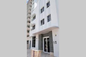 OCEAN FRONT BEACH PADS---South Beach