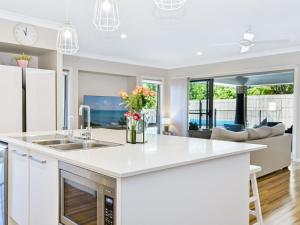 Sun Daze at Smithies