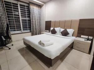 Neermala Residency - 博拉吉