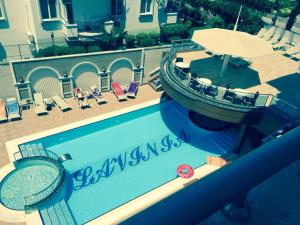 Lavinia Apart & Hotel