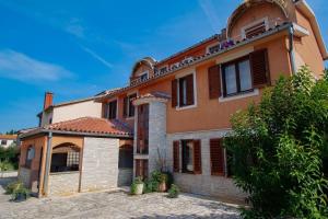 Apartments Manda 