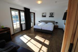 Large Superior Room room in Strandhotel Dennenbos