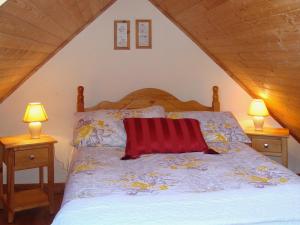 Bridies Holiday Cottage Roundstone by Trident Holiday Homes