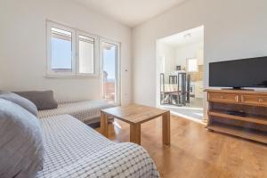 Apartments Tonči OG