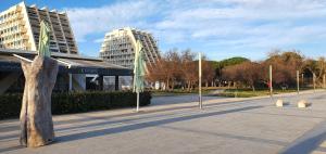 Grande villa indépendante proche plage et commerces grande motte