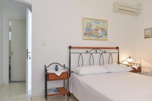 Kouki Maria Rooms Sifnos Greece