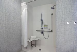 Holiday Inn Express - Kingston West by IHG