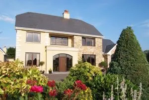 Dunross House B&B - 基拉尼