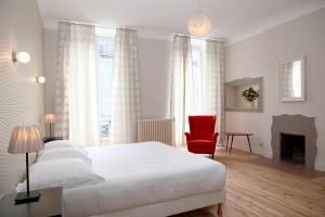 Hotels Hotel Le Roncevaux : photos des chambres