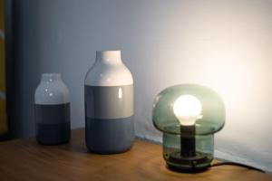 Work-Ready Stay - Central - Parking & Smart TVs