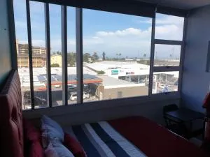 40 CZ KUBS Oxford Apartments - Duncan Village