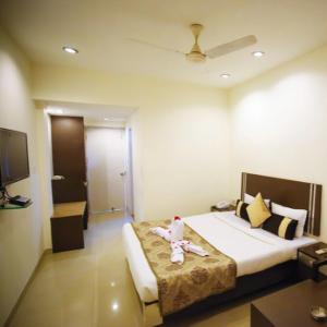Regency Square Hotel