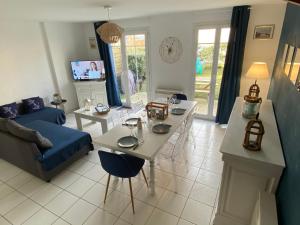 Au paradis bleu maison 6 couchages ok chiens jardin