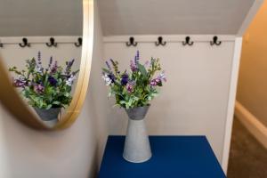 NEW Bespoke 2 BED Town Centre Serviced Apartment