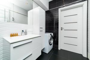 Palmowy Neptun Park by OneApartments
