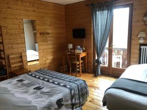 Hotels Auberge De La Foret : Chambre Triple Confort
