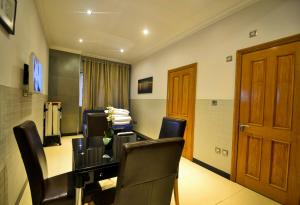 Hyde Park Apartments