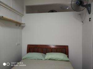 18floor condo close to MRTwith 2 bedrooms in Hua mak