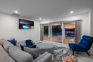 Bonita Lake Home - Luxury taken to the next level