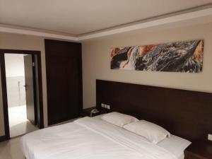 Three-Bedroom Apartment room in ِAl Morabaa Hotel