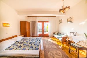 Apartments Antić 4255