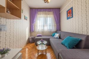 Apartments Kostović 1943