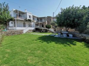 Elia Apartments Tinos Greece