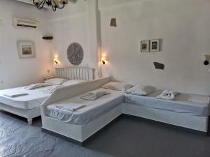 Elia Apartments Tinos Greece