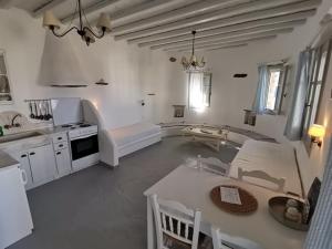 Elia Apartments Tinos Greece