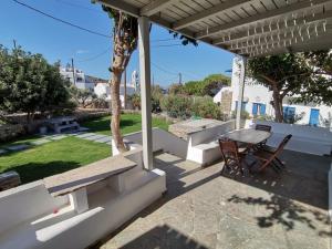 Elia Apartments Tinos Greece