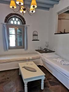 Elia Apartments Tinos Greece