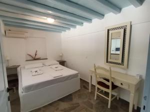 Elia Apartments Tinos Greece