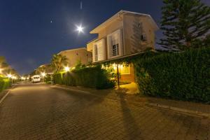 Paradise Town Villa Premium