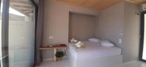Spathi Beach Suites Kea