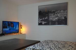 Appartements Le Faubourg-Raines - Chaleureux studio a 5mn de la gare : photos des chambres