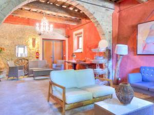 Farmhouse in Marsciano with Pool and Vineyards