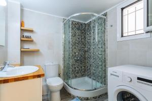 Upscale Modern Escape in the Historic Center