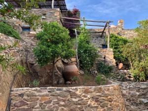 Lagos A Large Characterful Stone House sleeps 8-10 Chios-Island Greece