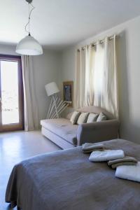 The Charming Waterfront Retreat, with direct access to the sea, ideal for large families,  Kea Greece