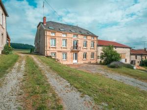 Maisons de vacances Authentic Cottage in Nouart near Forest : photos des chambres