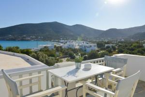 NEFELI'S GUESTHOUSE IN PLATYS GIALOS SIFNOS Sifnos Greece