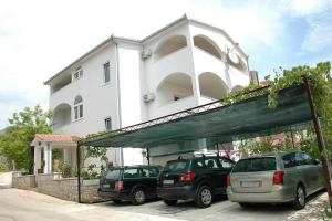 Apartments Lukić 1944